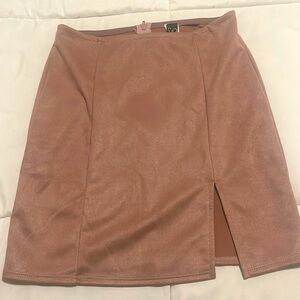 Windsor light pink small mini skirt with slit